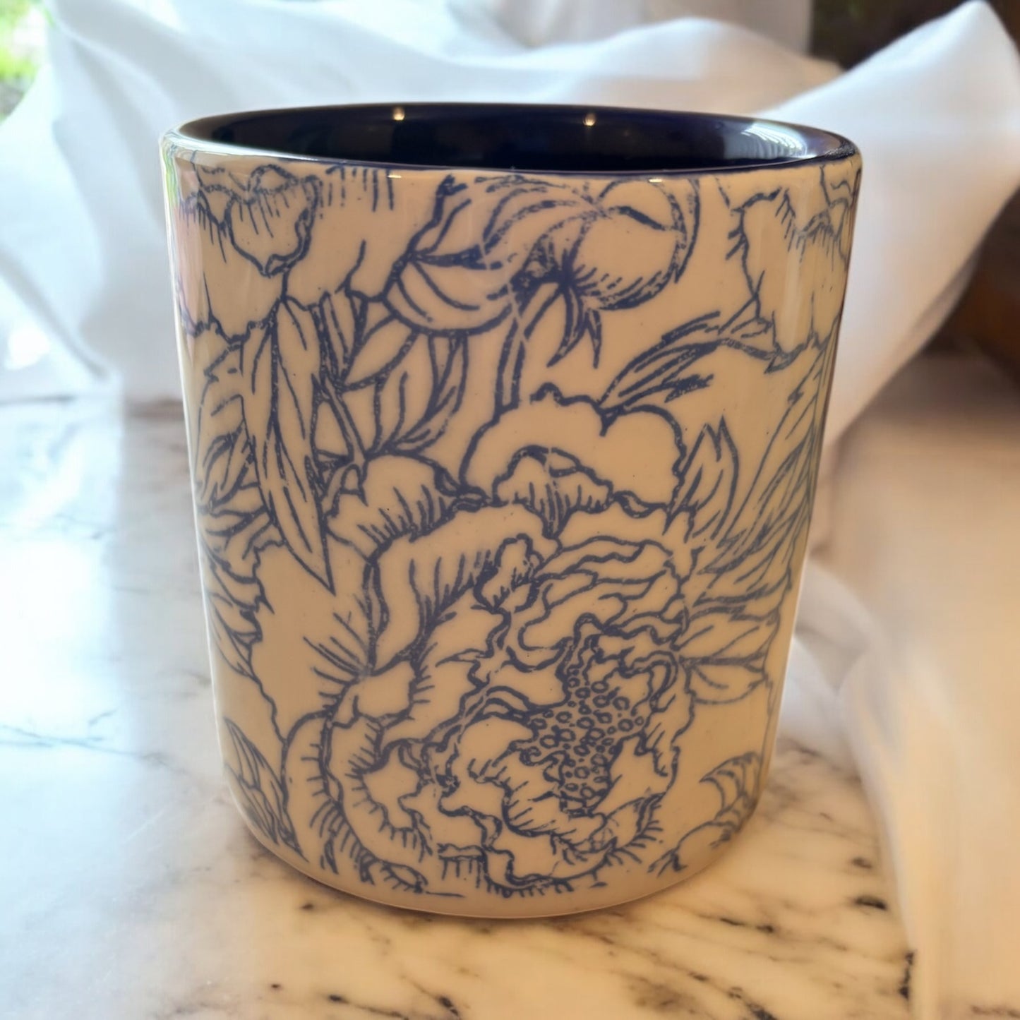 Peonies Ceramic Refillable Candle Pot